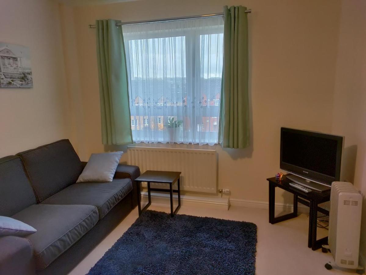 Double Room In A Top Floor Shared Apartment Northampton Buitenkant foto